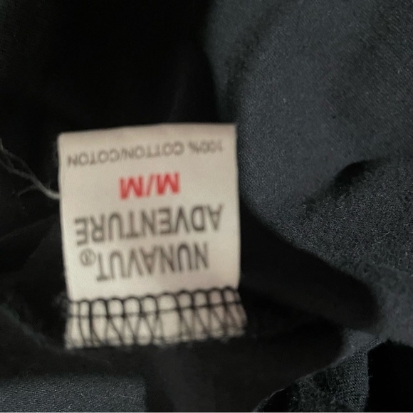 Nunavut Adventures Pullover long Sleeve Tshirt with Deer on the front. Size M - Picture 7 of 7